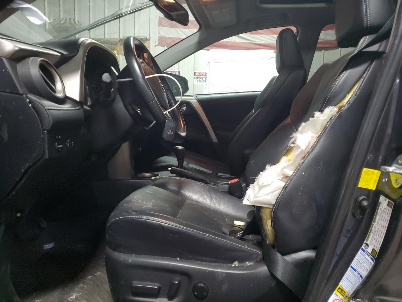 2015 Toyota RAV 4 - Image 7