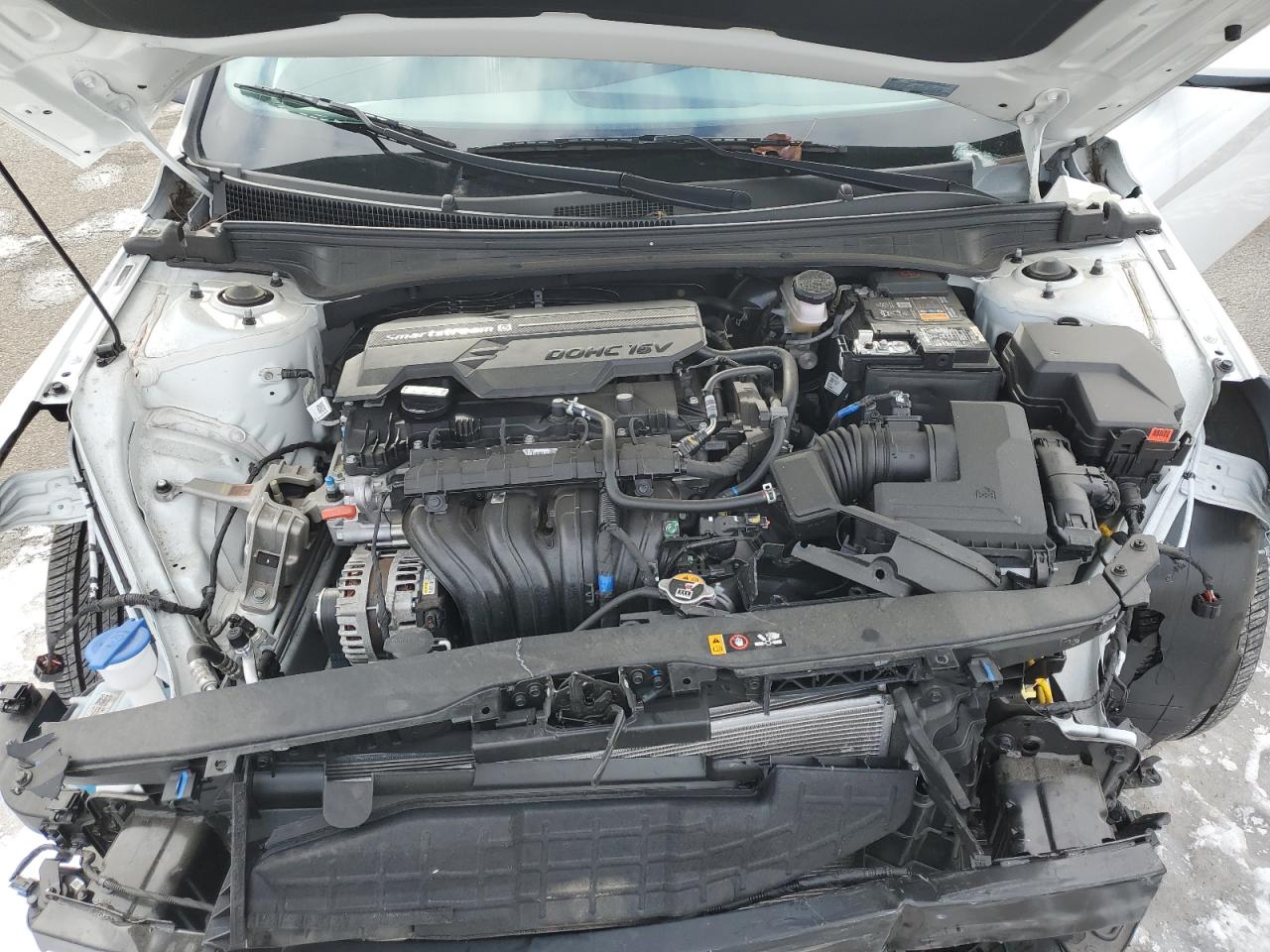 2023 Hyundai Elantra - Image 11