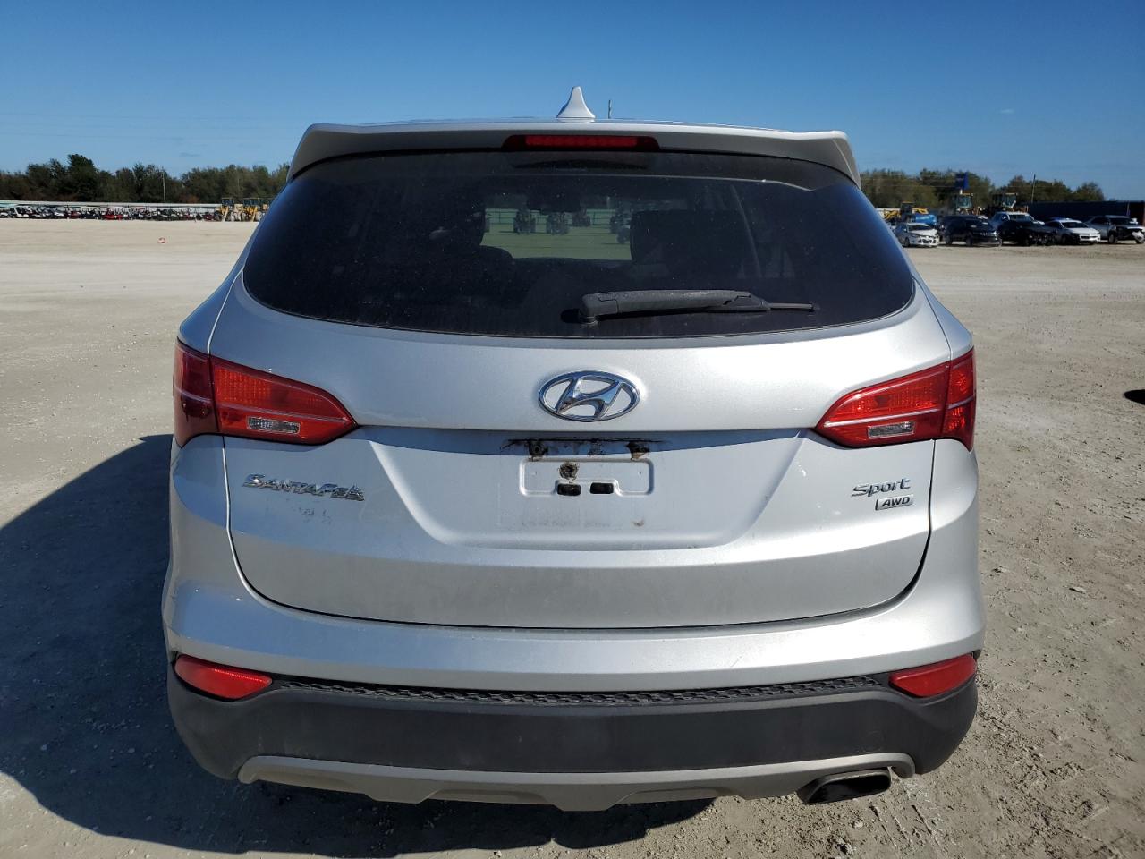 2015 Hyundai Santa Fe - Image 6