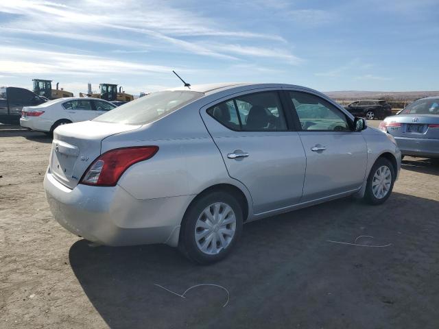  NISSAN VERSA 2012 Сріблястий