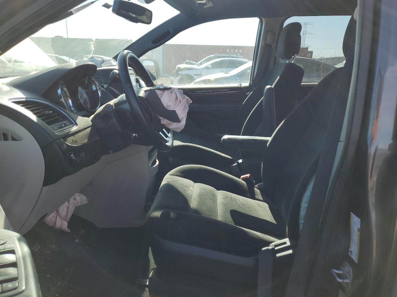 2016 Dodge Caravan - Image 7