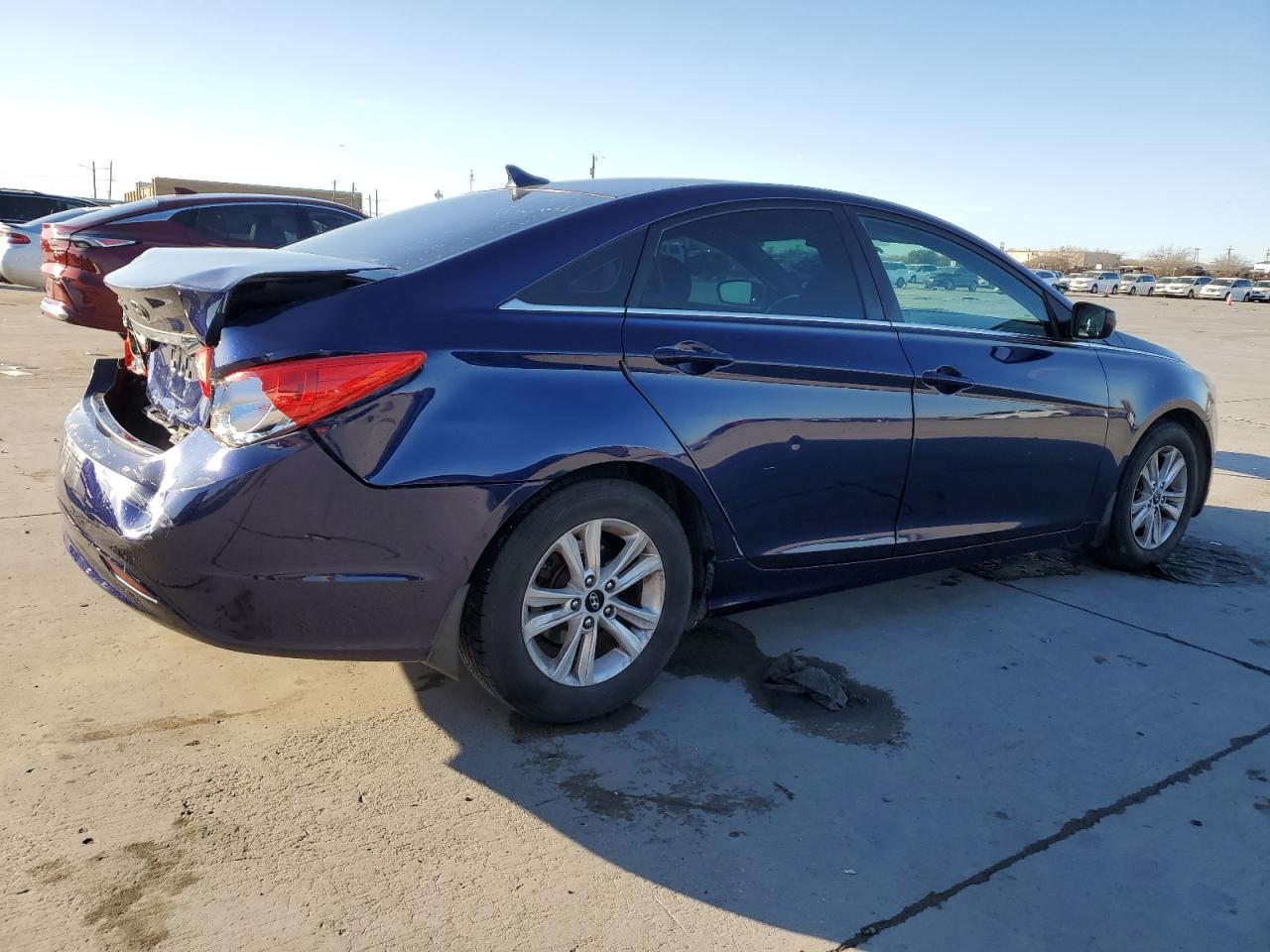 2011 Hyundai Sonata - Image 3