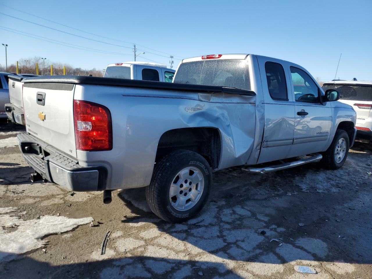 2012 Chevrolet Silverado - Image 3