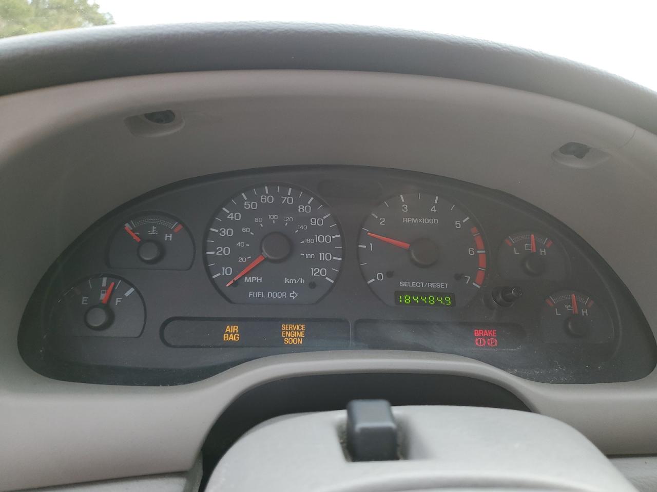 2003 Ford Mustang - Image 9