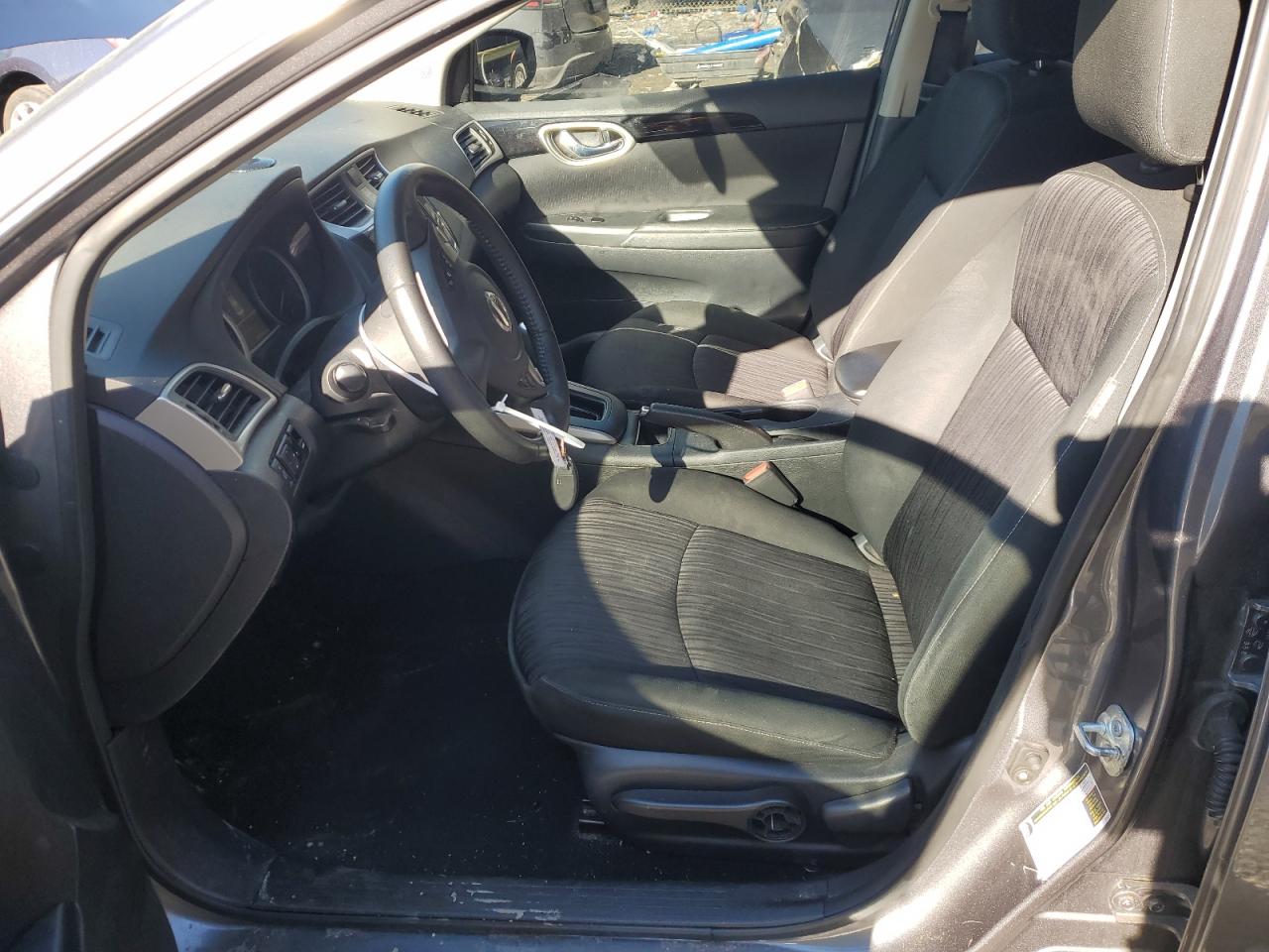 2019 Nissan Sentra - Image 7