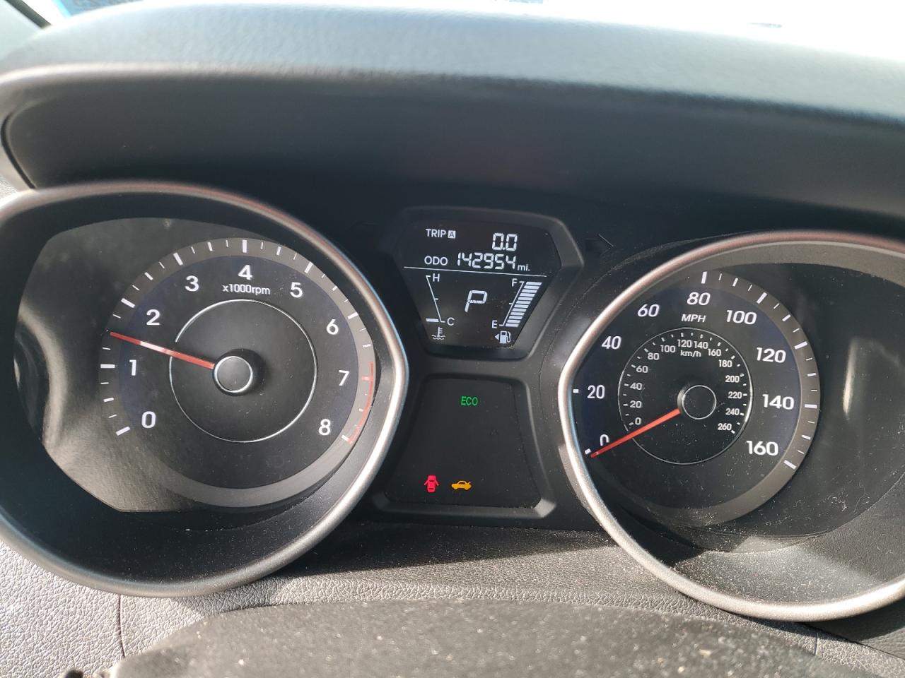 2013 Hyundai Elantra - Image 9