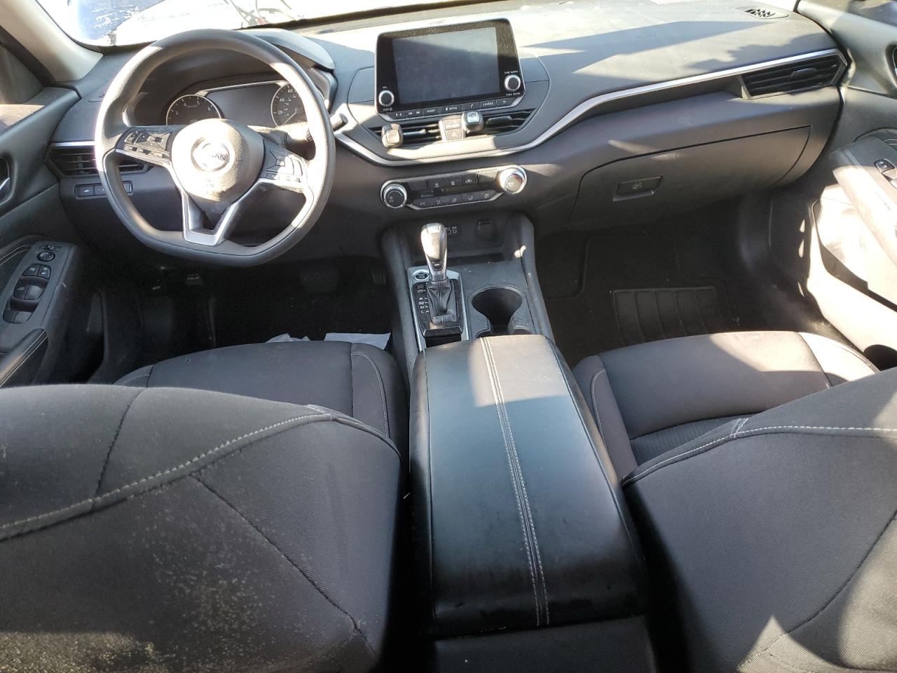 2020 Nissan Altima - Image 8