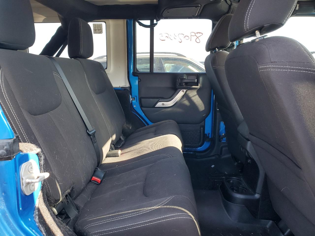 2015 Jeep Wrangler - Image 10