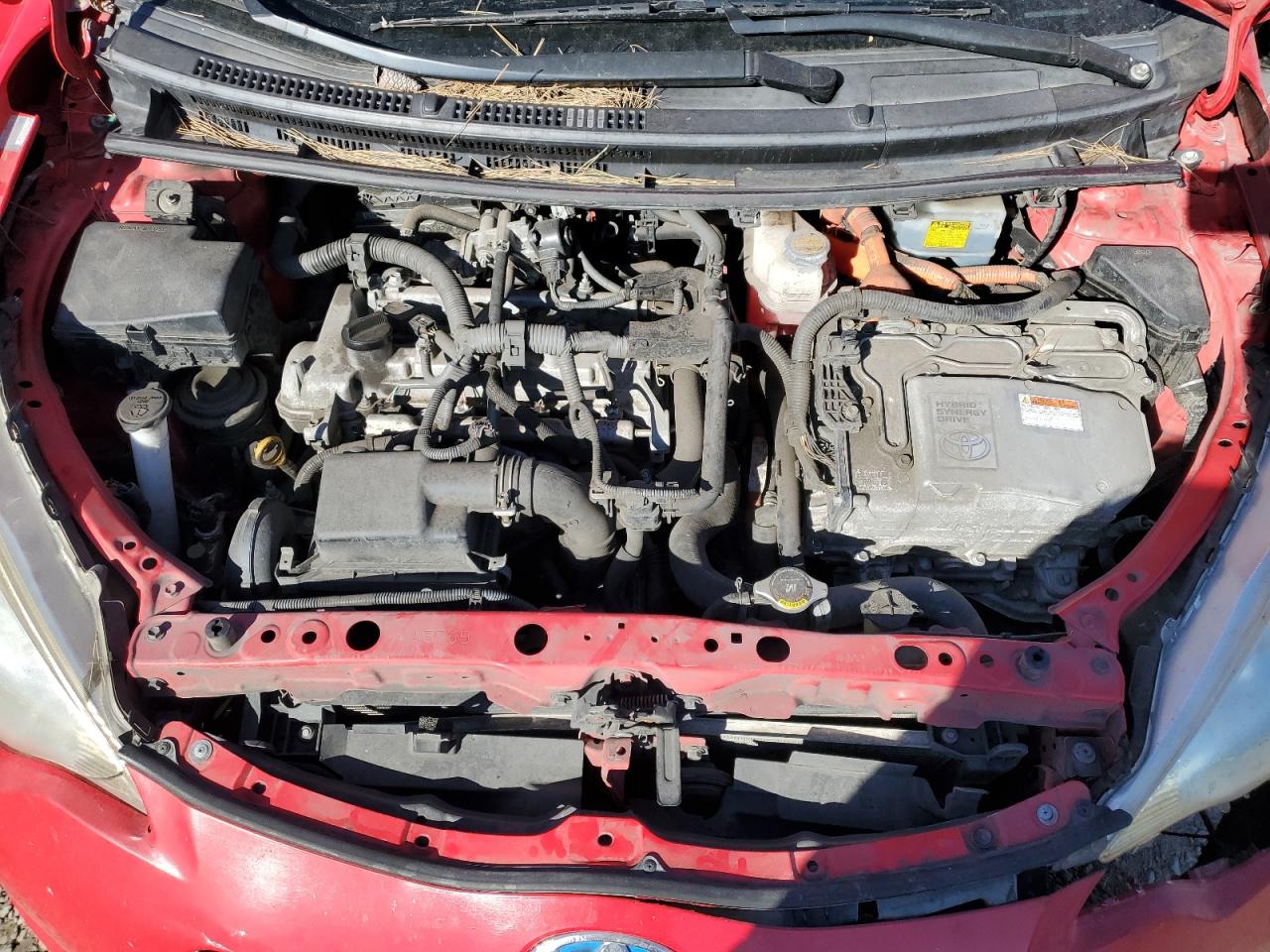 2012 Toyota Prius - Image 11