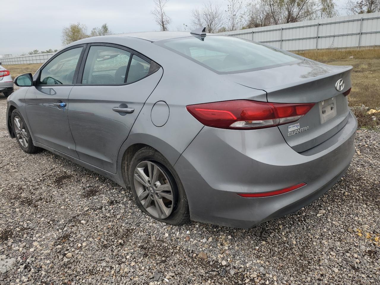 2018 Hyundai Elantra - Image 2