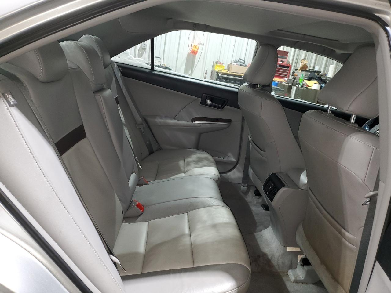 2012 Toyota Camry - Image 10