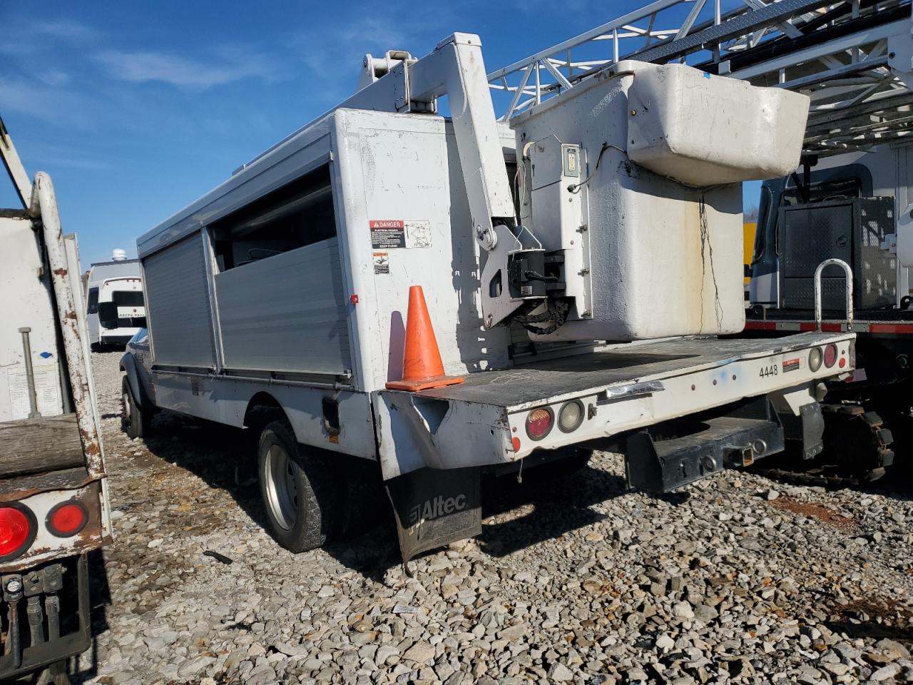 2016 RAM 5500 - Image 2