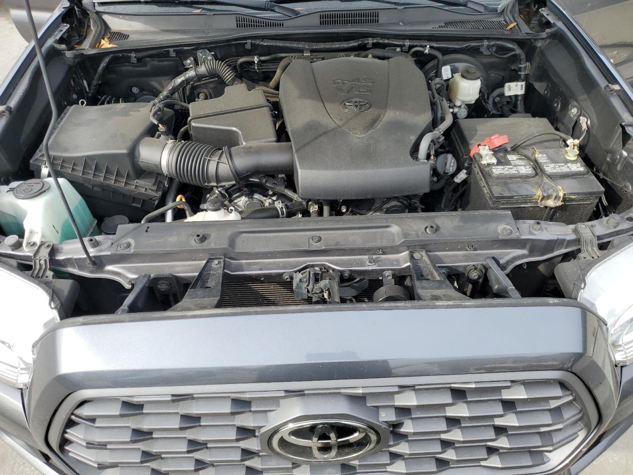 2021 Toyota Tacoma - Image 12