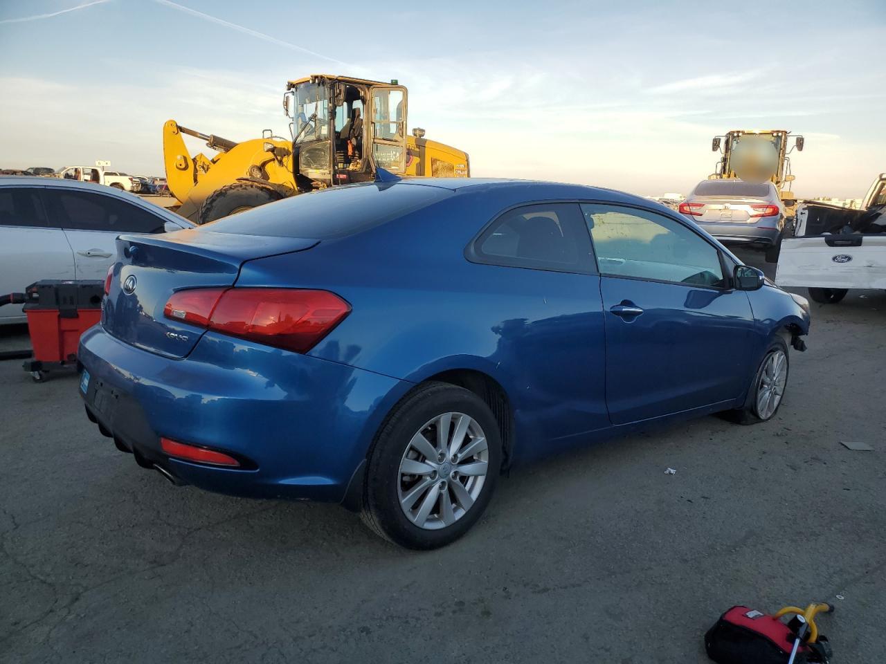 VIN KNAFX6A89E5244623 2014 KIA FORTE no.3