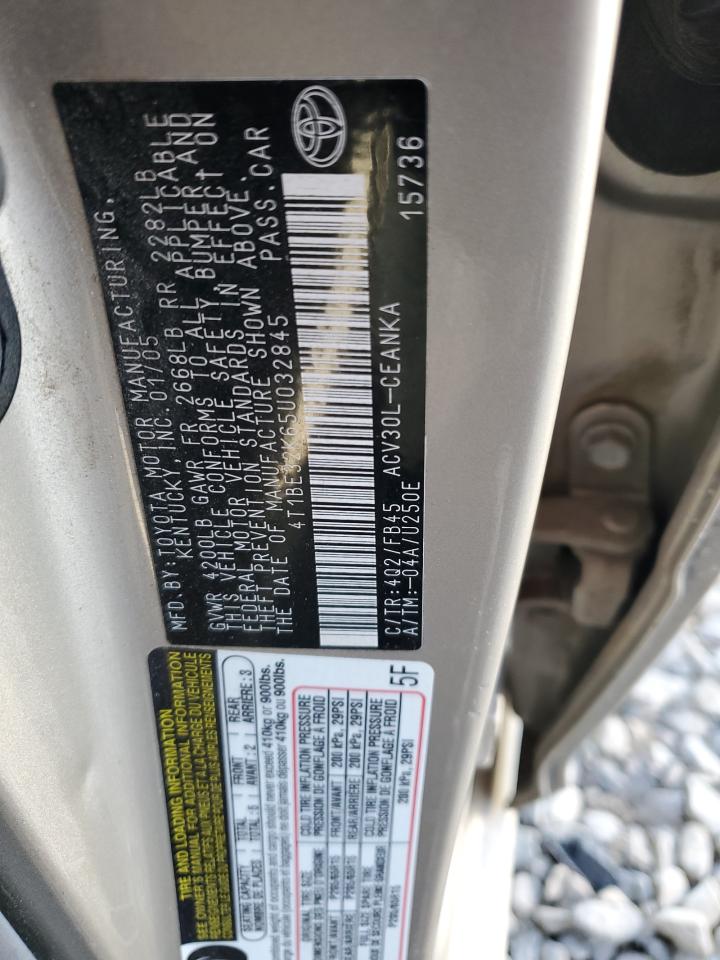 2005 Toyota Camry - Image 15