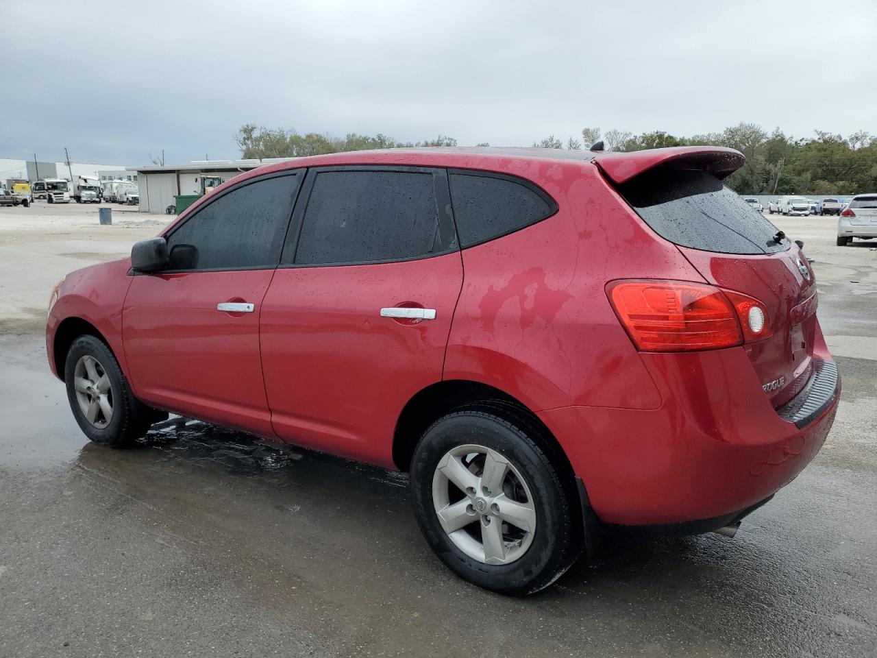 2010 Nissan Rogue - Image 2