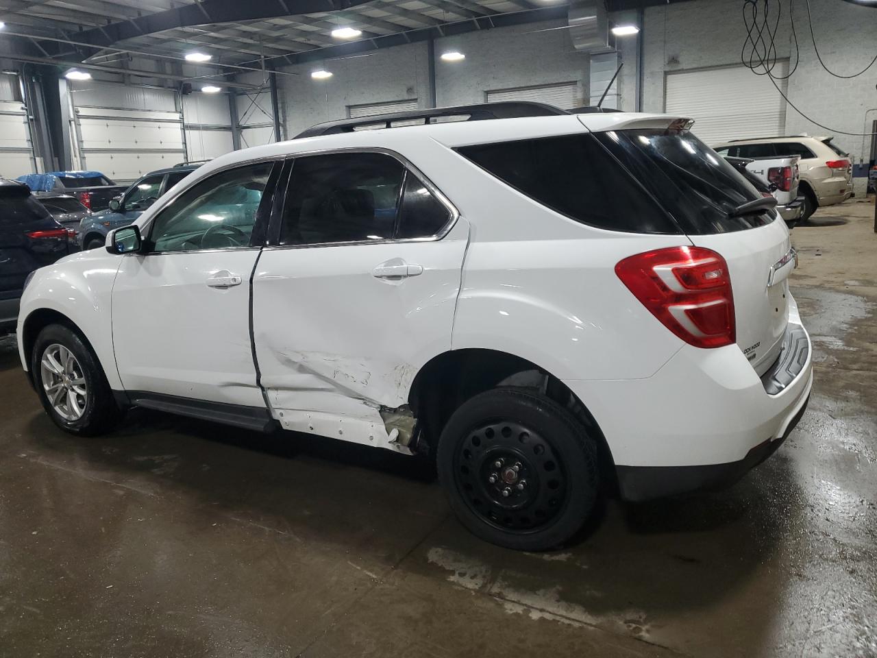 2016 Chevrolet Equinox - Image 2