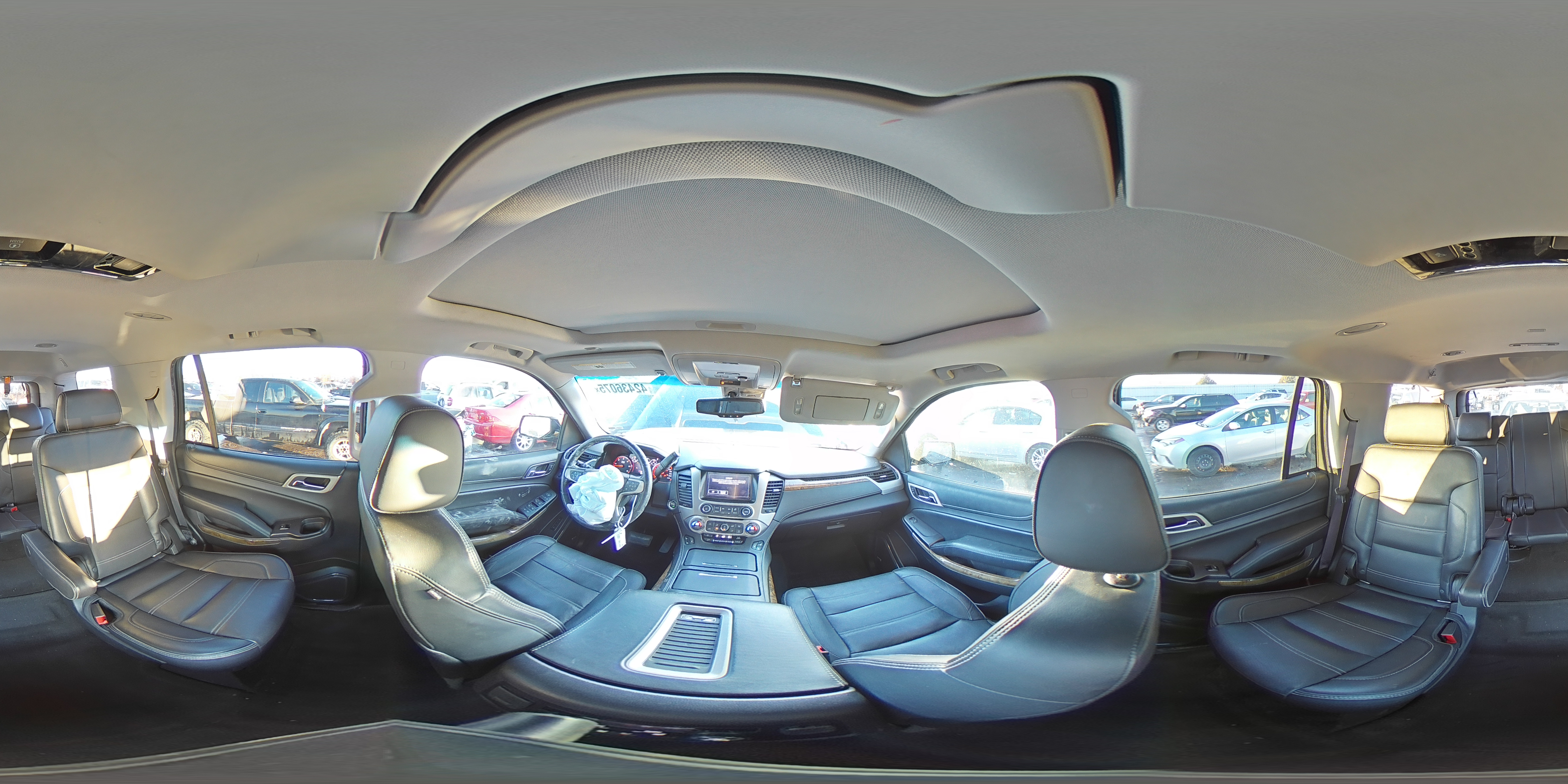 2016 GMC Yukon - Image 16