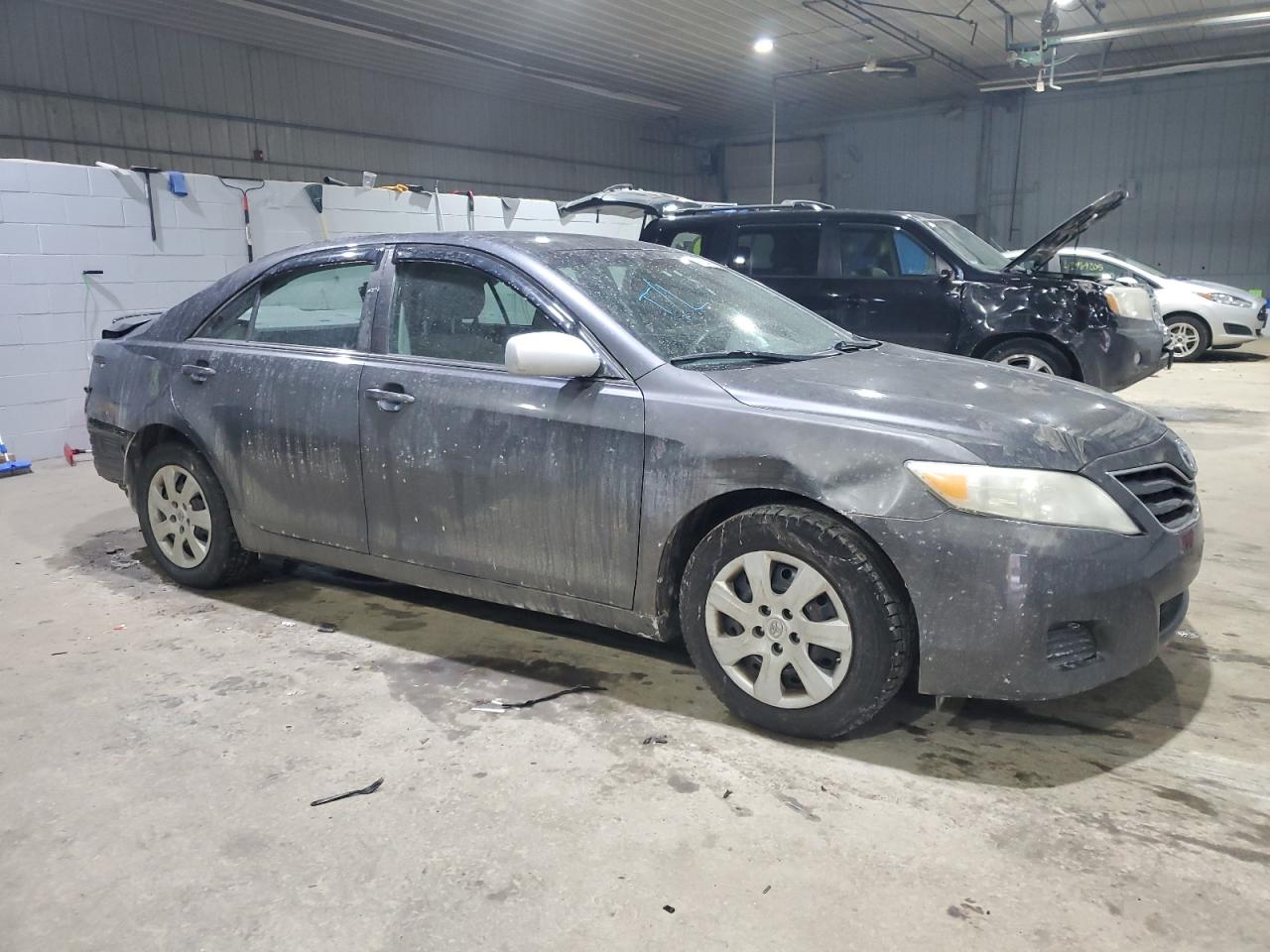 2010 Toyota Camry - Image 4