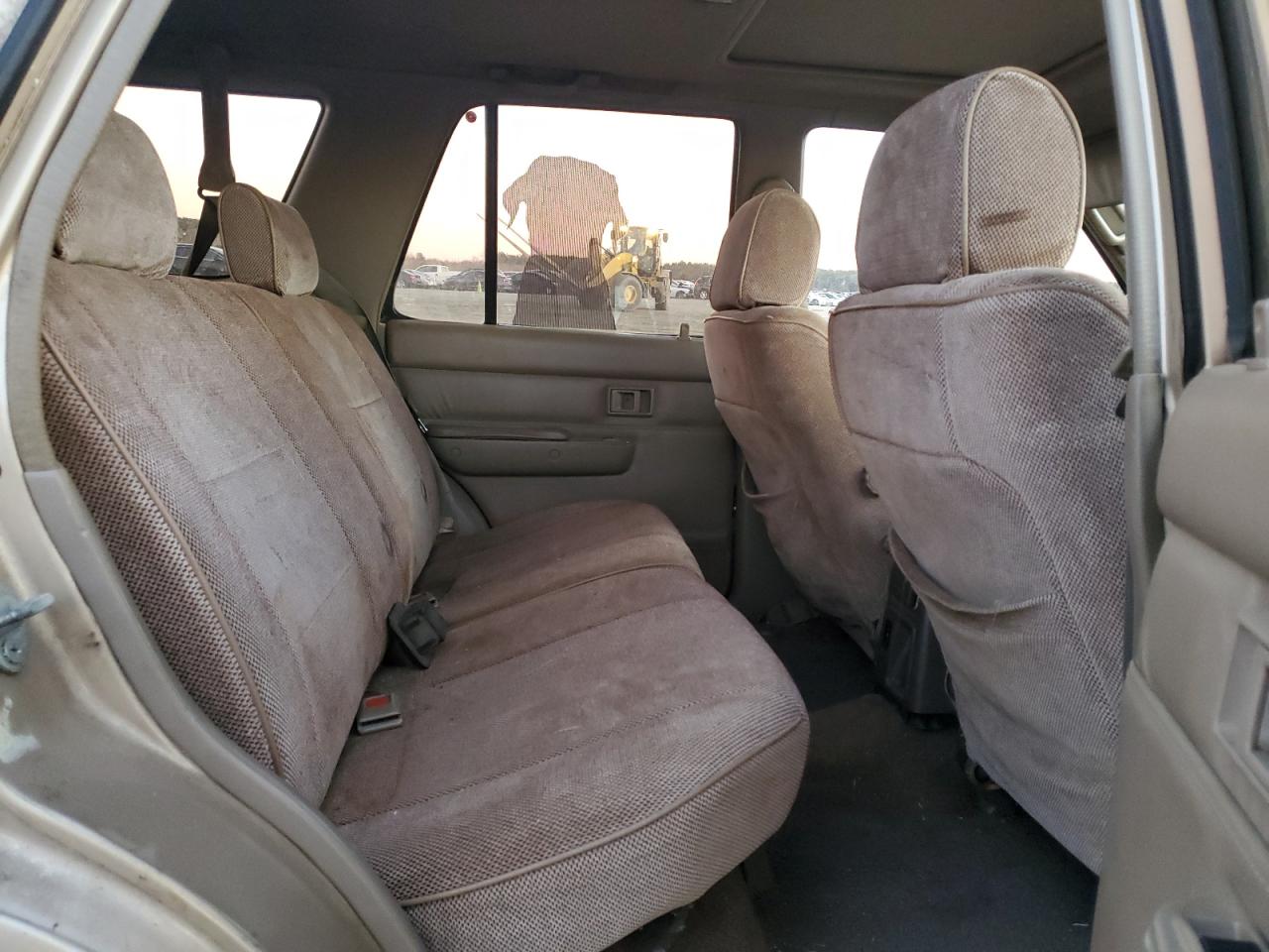 1995 Toyota 4Runner - Image 11