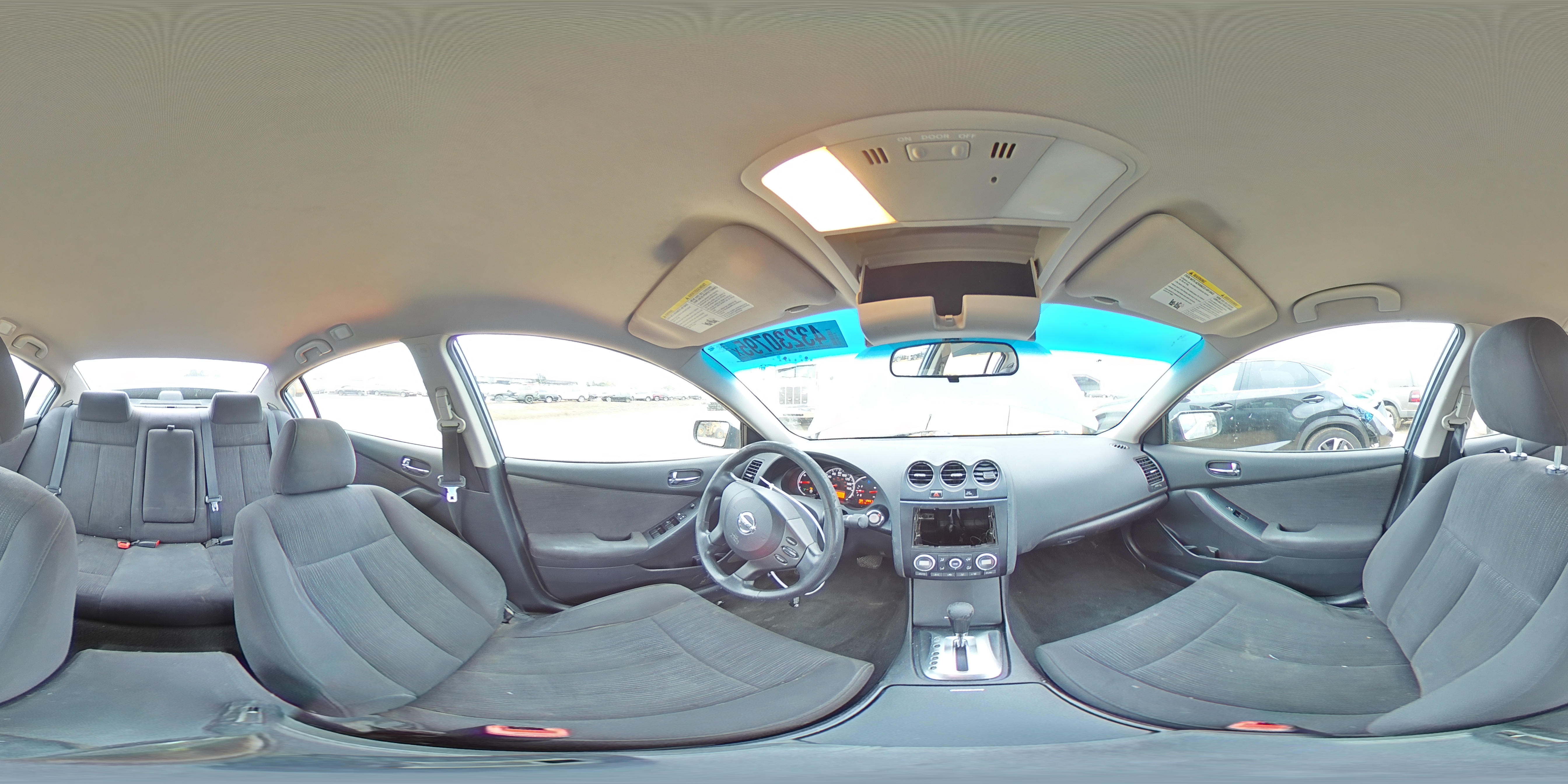 2010 Nissan Altima - Image 13