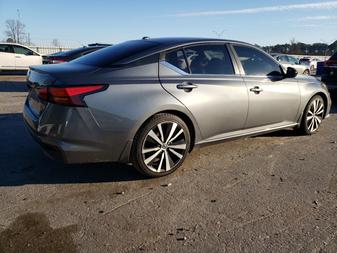 2019 Nissan Altima - Image 3