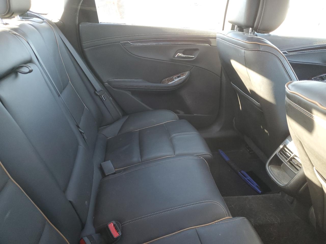 2014 Chevrolet Impala - Image 10
