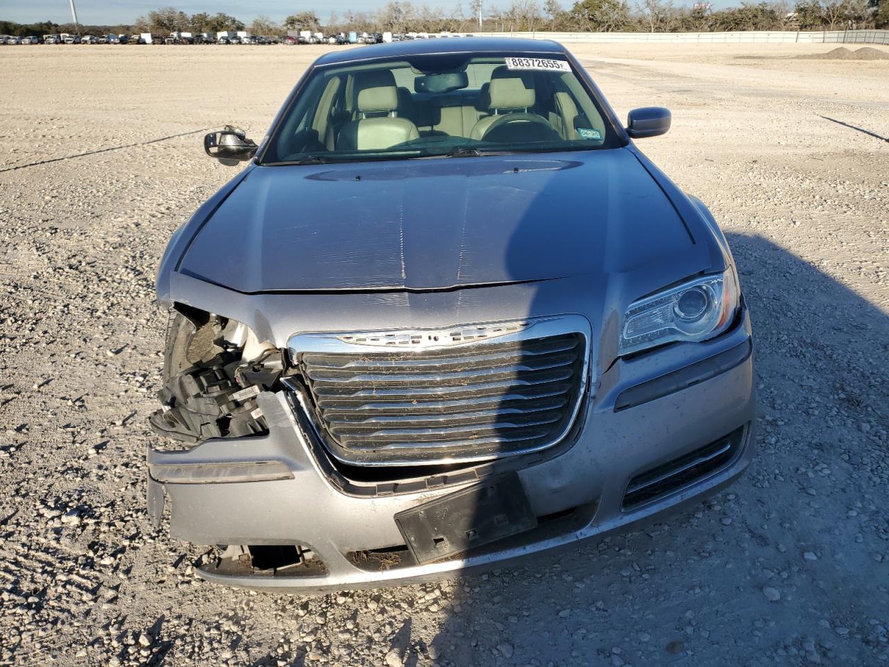 2014 Chrysler 300 - Image 5