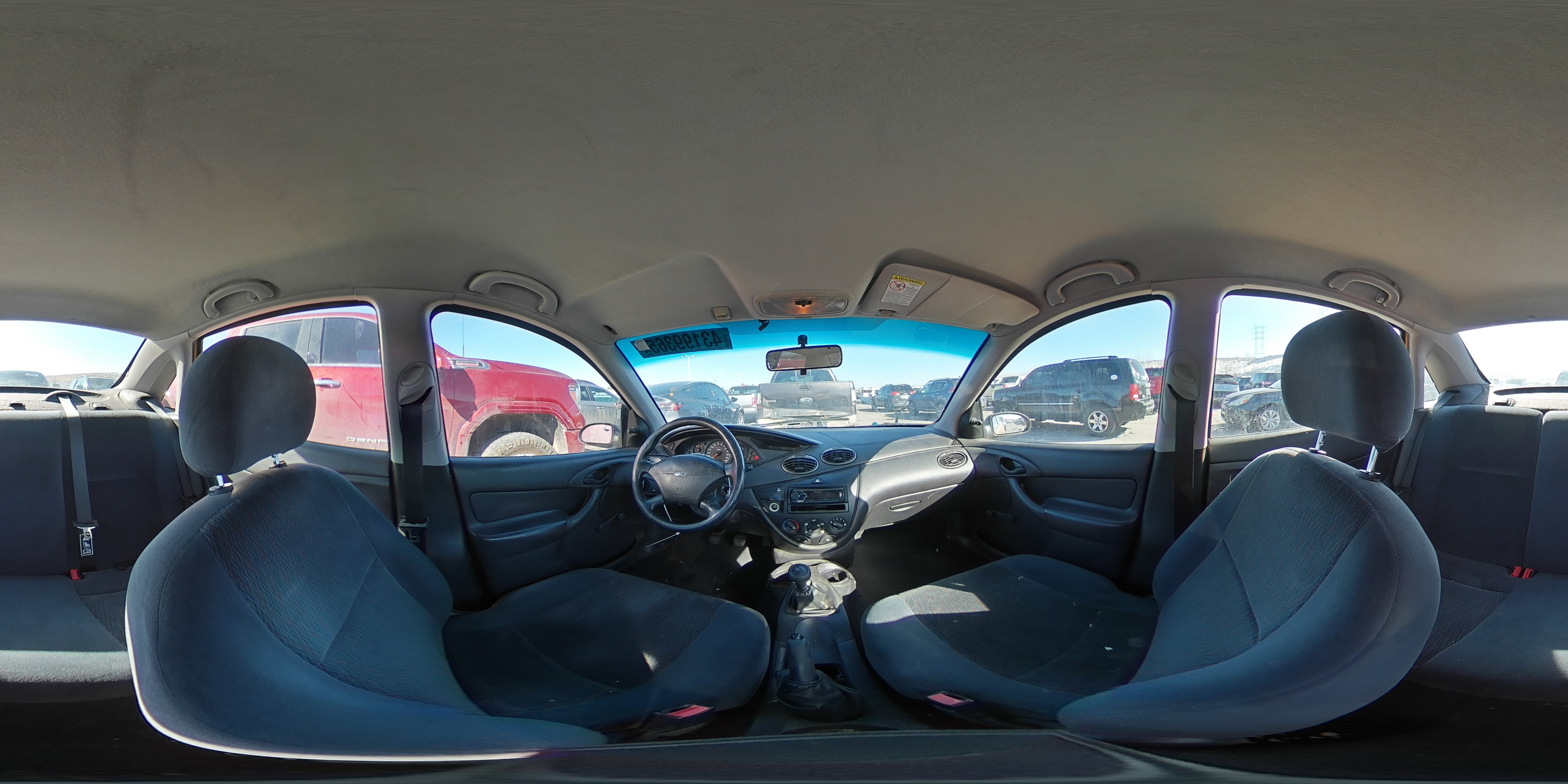 2001 Ford Focus - Image 12