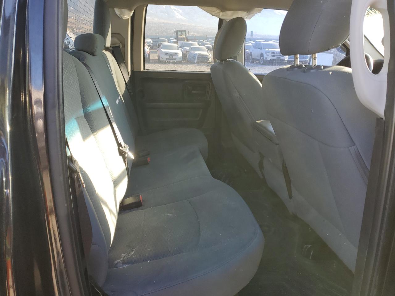 2016 RAM 1500 - Image 10