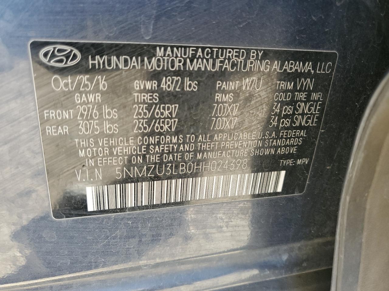 2017 Hyundai Santa Fe - Image 15