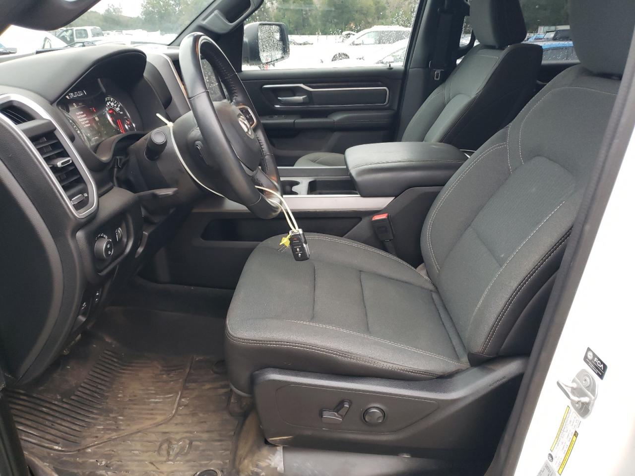 2022 RAM 1500 - Image 7