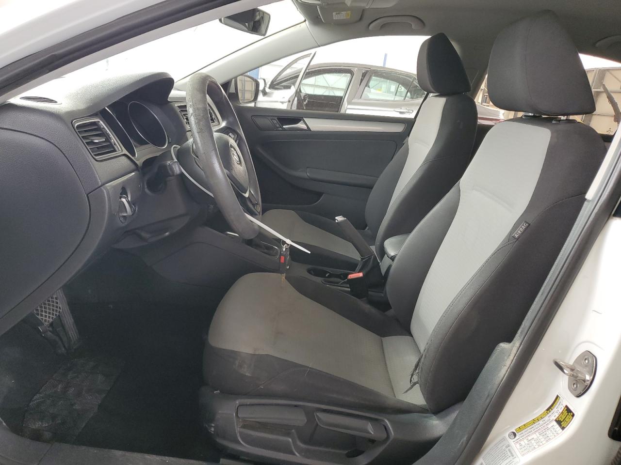 2017 Volkswagen Jetta - Image 7