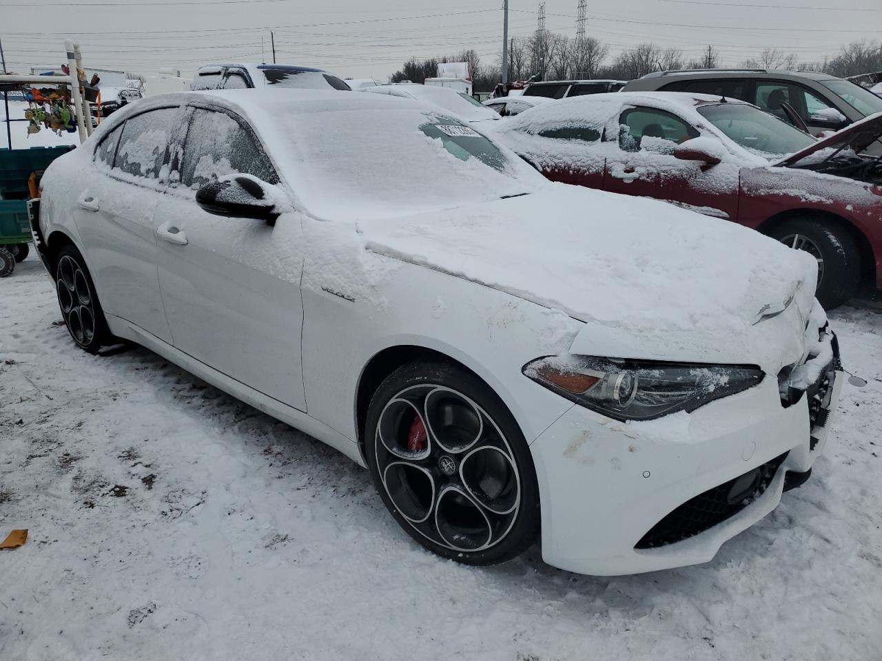 2022 Alfa Romeo Giulia - Image 4