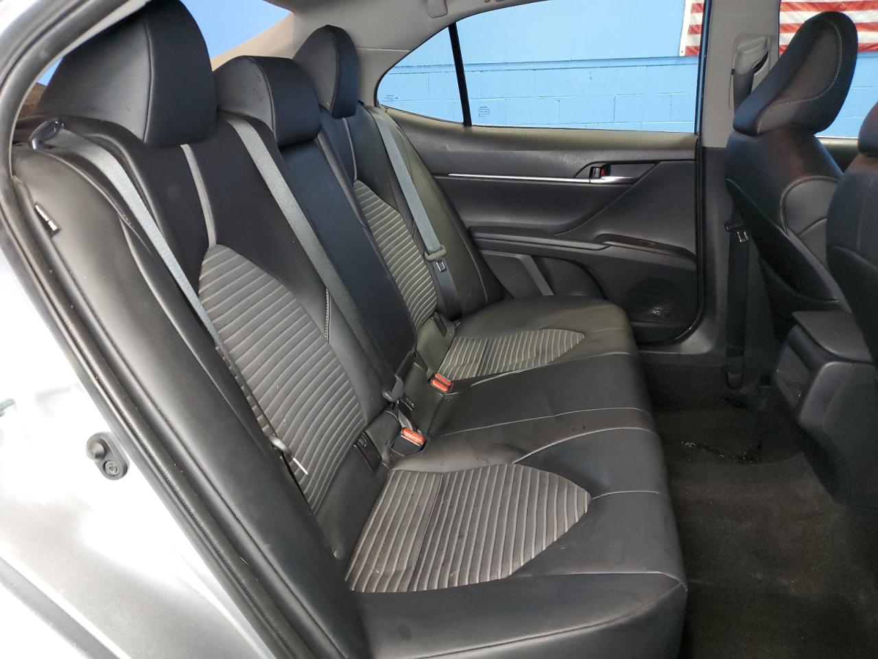 2022 Toyota Camry - Image 10