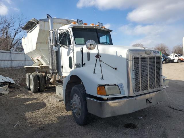 2000 Peterbilt 377 