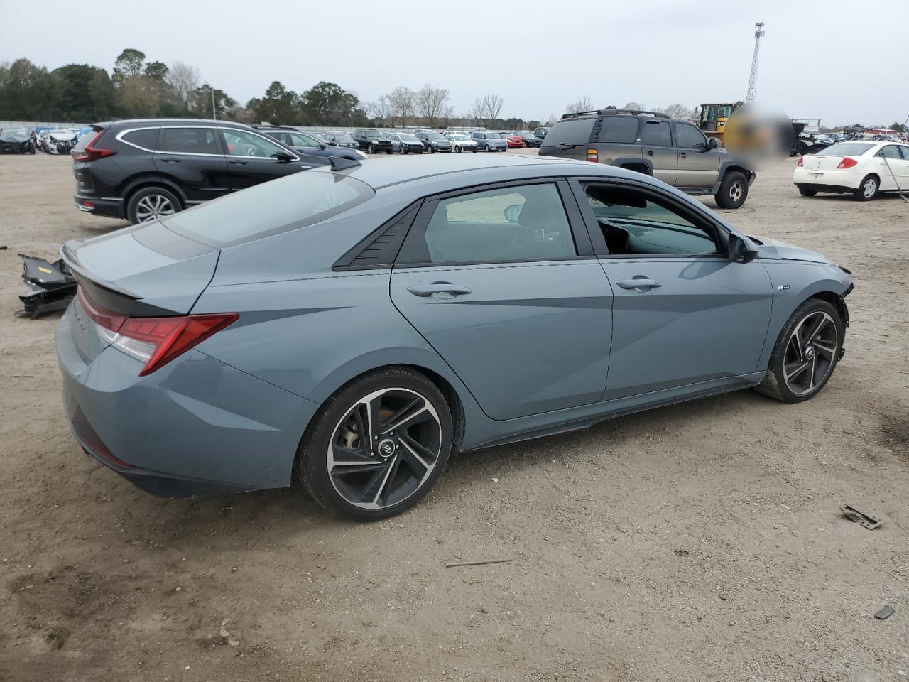 2023 Hyundai Elantra - Image 3