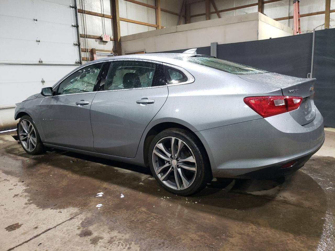 2023 Chevrolet Malibu - Image 2