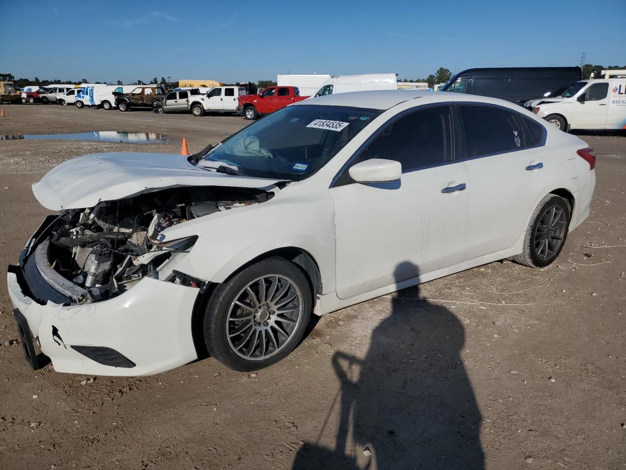 2016 Nissan Altima - Image 1