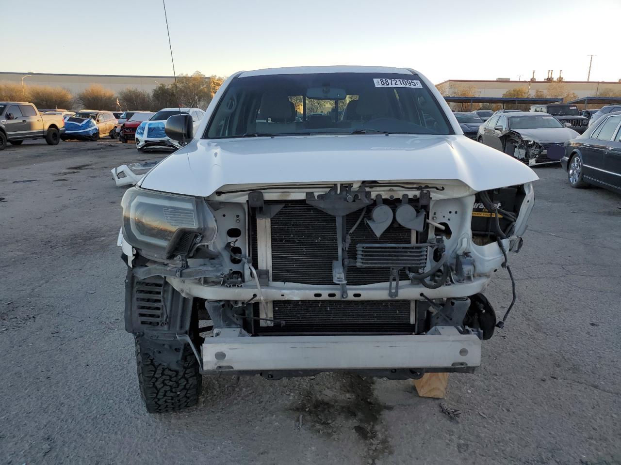 2012 Toyota Tacoma - Image 5