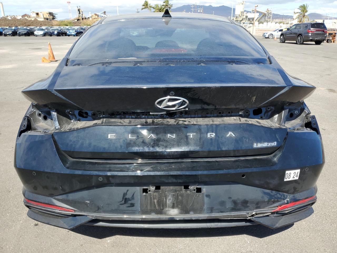2022 Hyundai Elantra - Image 6