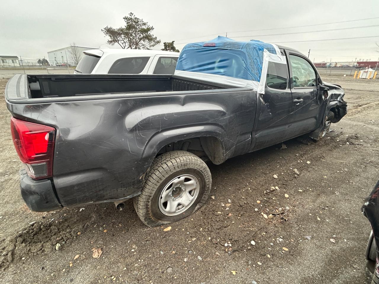 VIN 3TYRX5GN0NT050536 2022 TOYOTA TACOMA no.3