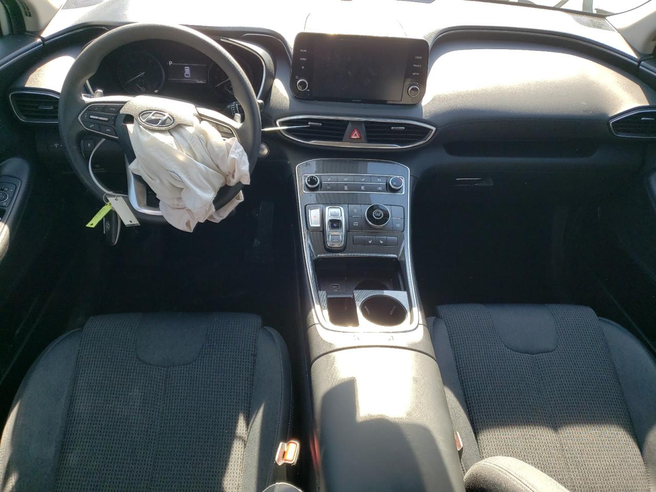2022 Hyundai Santa Fe - Image 8