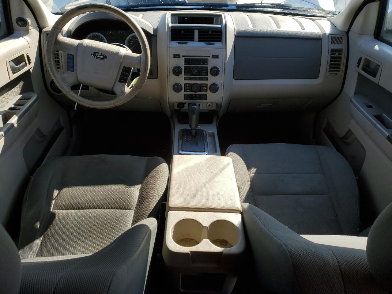 2010 Ford Escape - Image 8