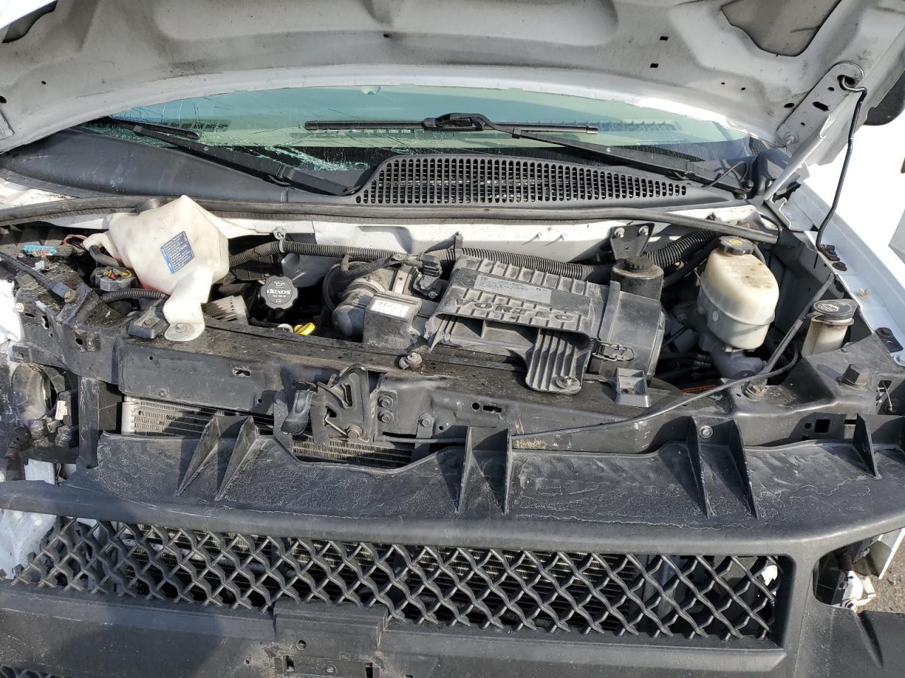 2016 Chevrolet Express - Image 12