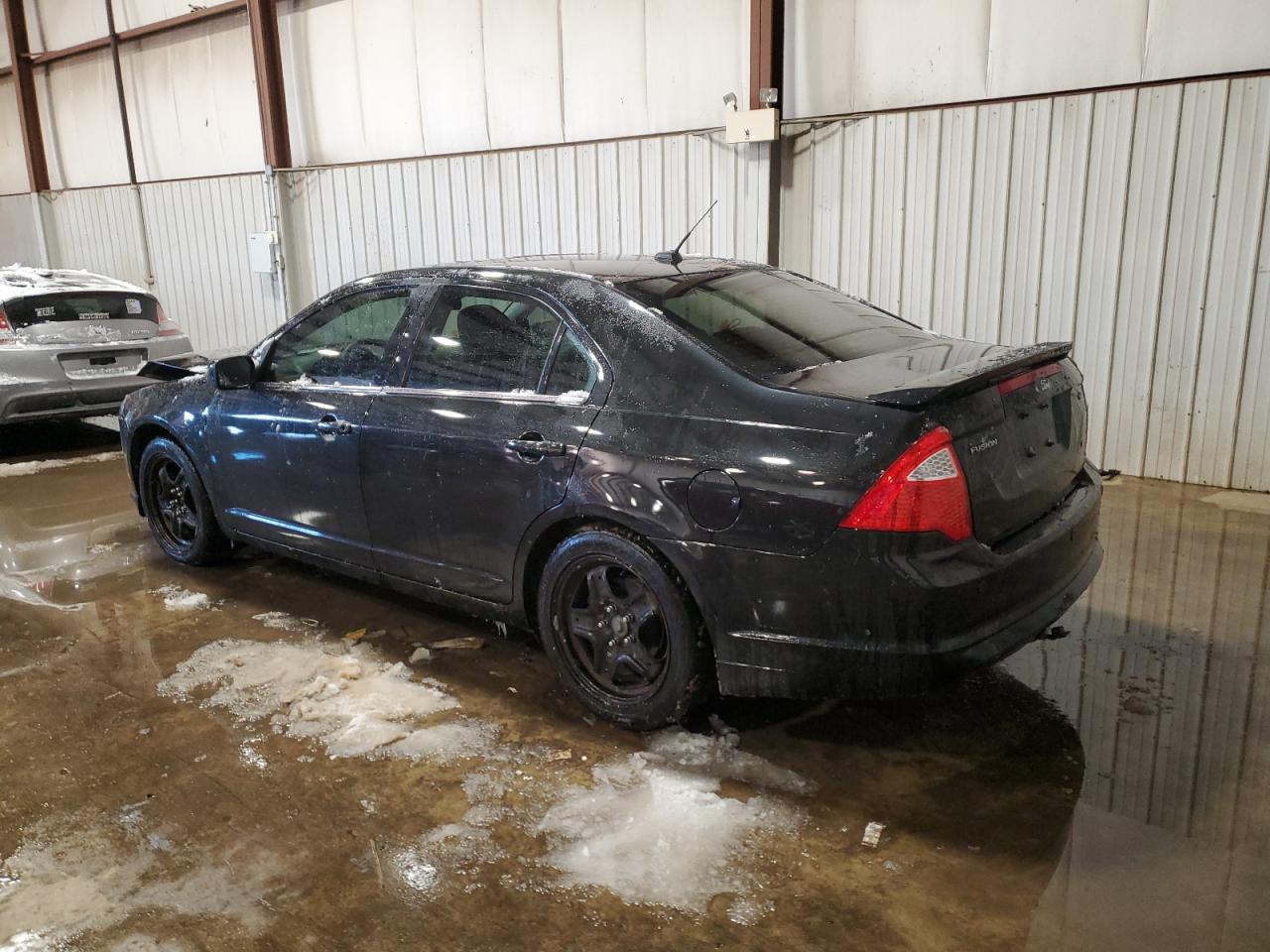 2010 Ford Fusion - Image 2