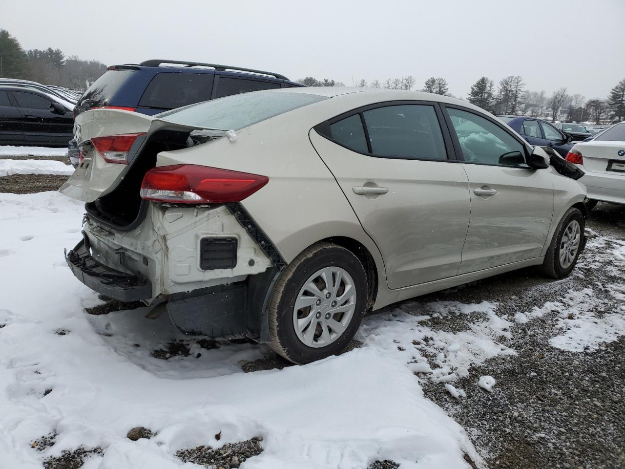 2018 Hyundai Elantra - Image 3