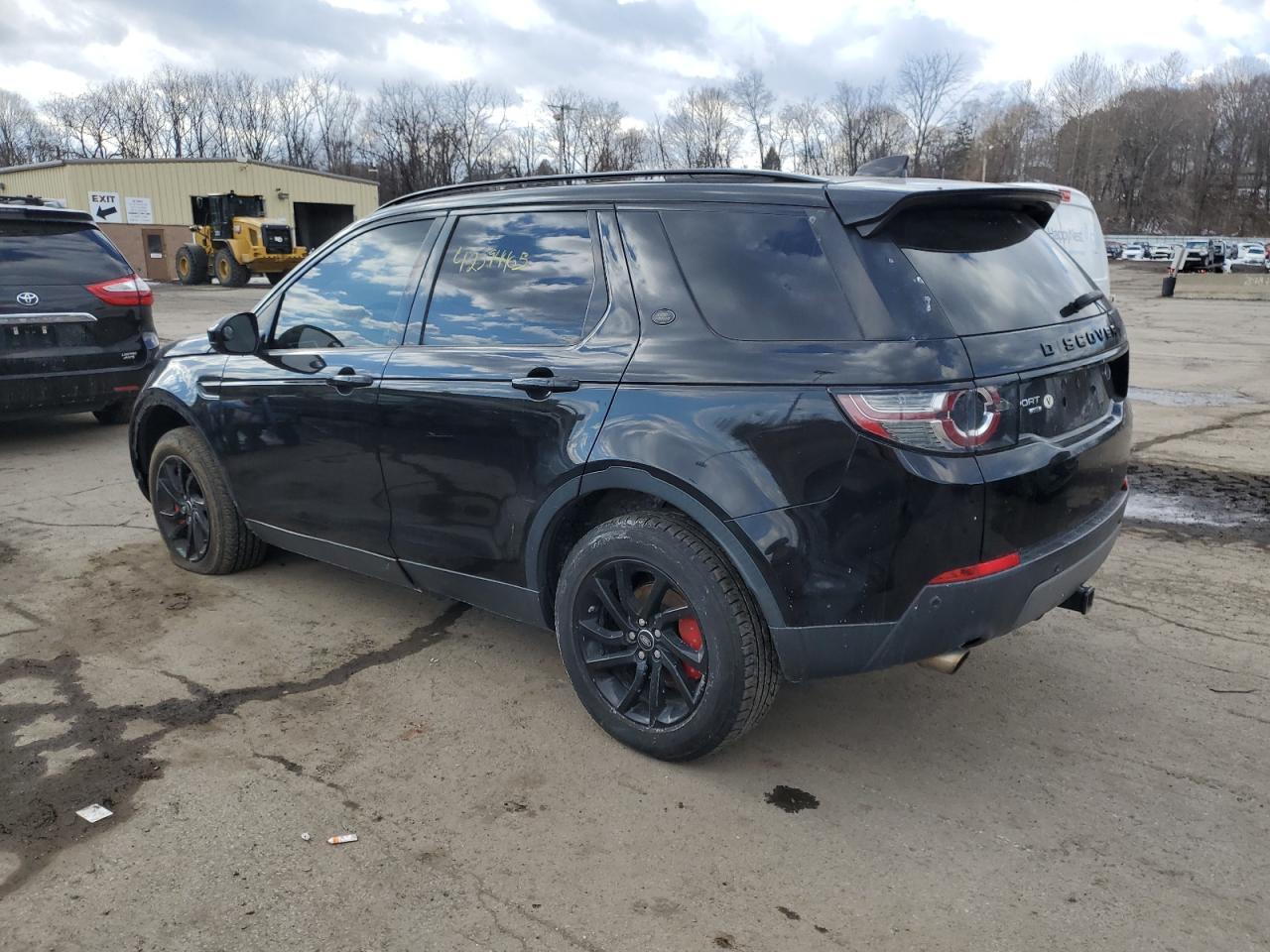 2017 Land Rover Discovery - Image 2
