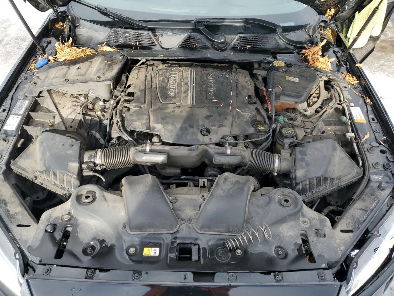 2015 Jaguar XJ - Image 11