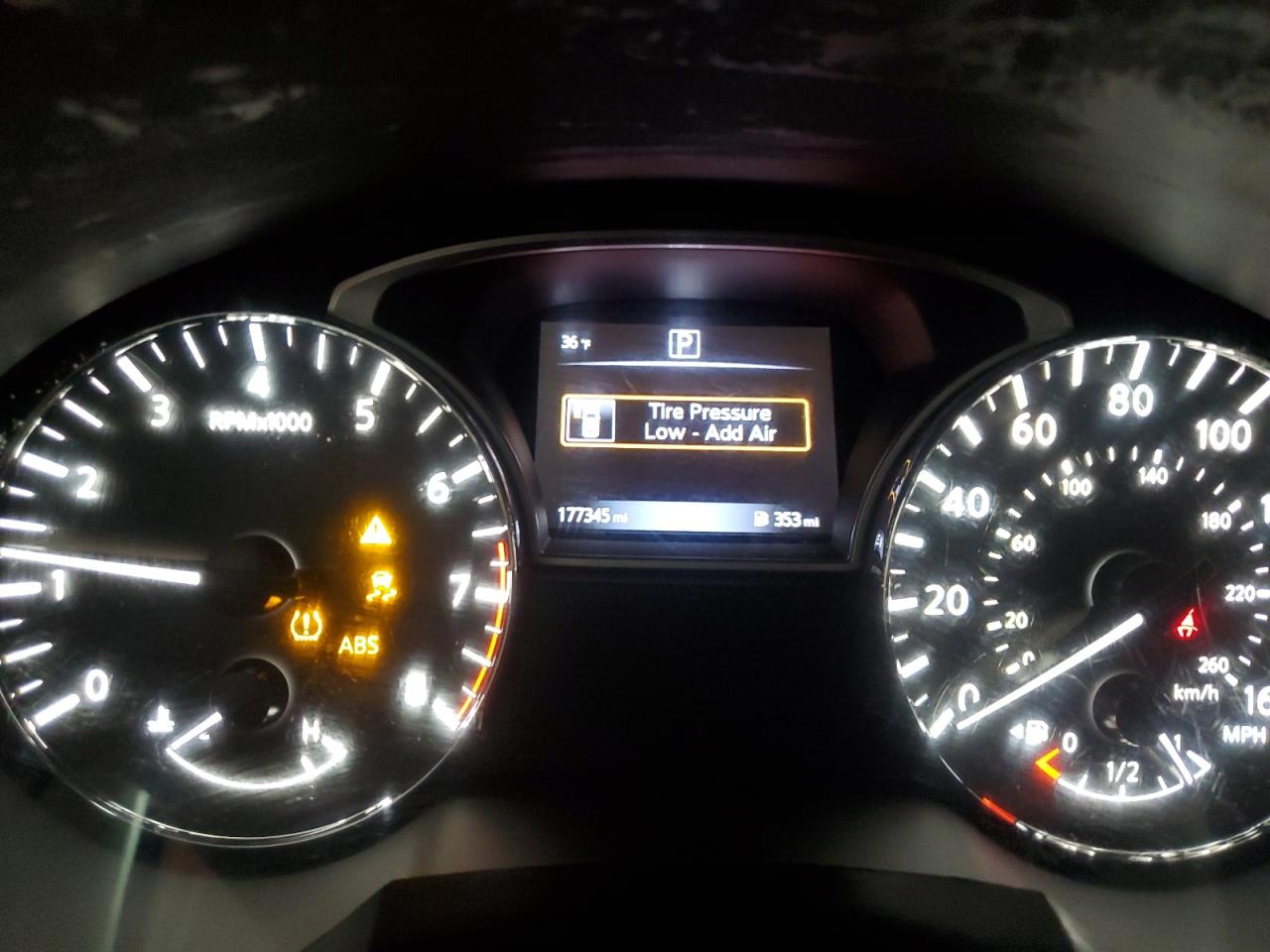 2016 Nissan Altima - Image 9